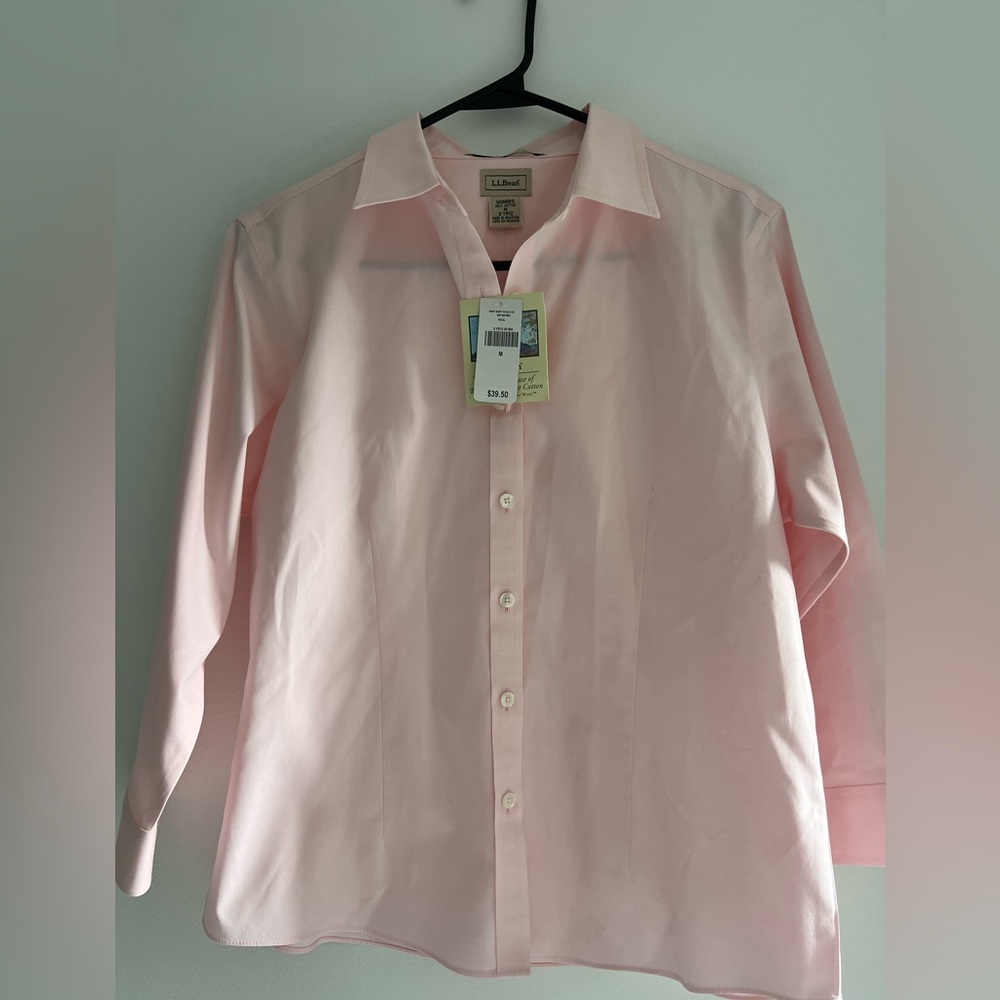 L.L. Bean women’s  Light Pink Button Down Shirt 100%cotton - Picture 5 of 6